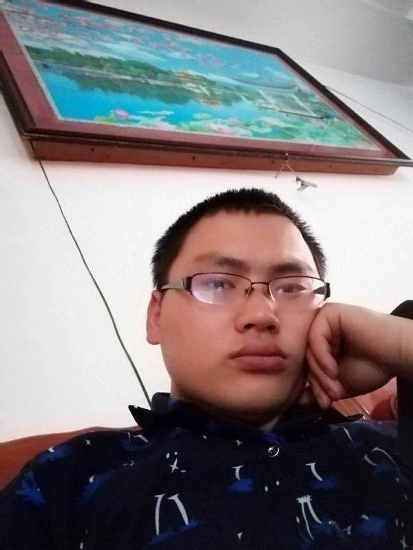 90男孩的第一张照片--安溪婚介网