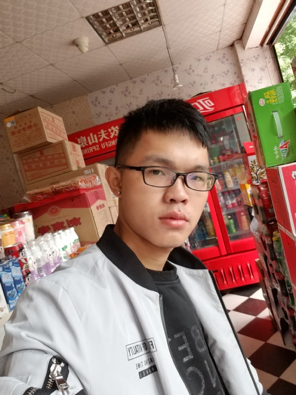 柒年的第一张照片--安溪婚介网