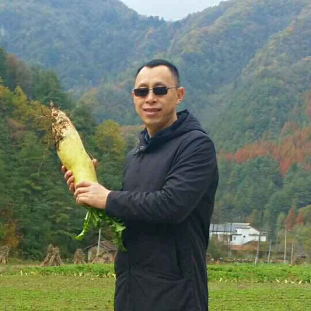 墨迹男的第一张照片--安溪婚介网
