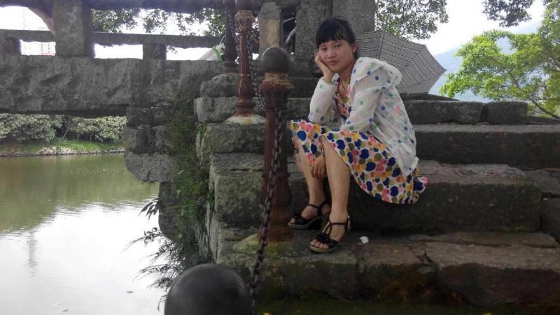 女子悠然的第一张照片--安溪婚介网