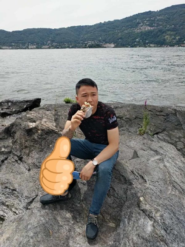 绚烂背后的平淡的第一张照片--安溪婚介网