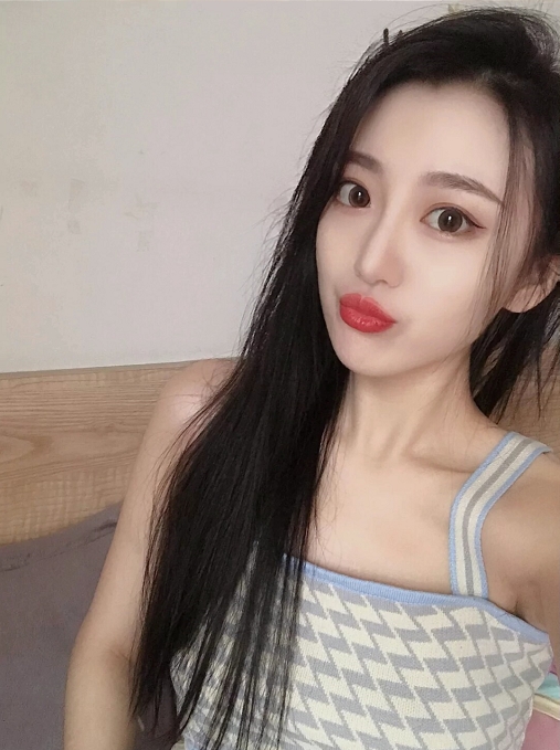 倩倩的第一张照片--安溪婚介网
