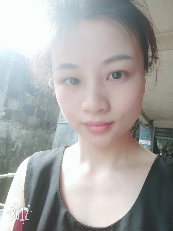 慢慢的第三张照片--安溪婚介网