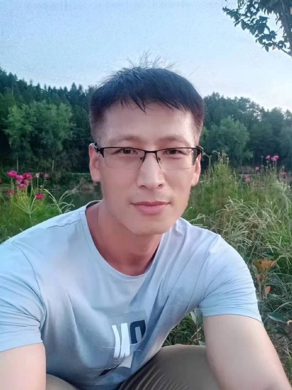 零零柒的第一张照片--安溪婚介网