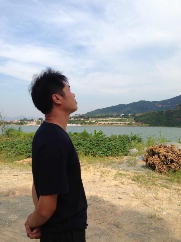 雾里看花的第一张照片--安溪婚介网