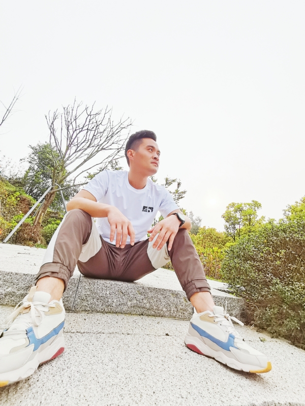 一个人，干净利落的第一张照片--安溪婚介网