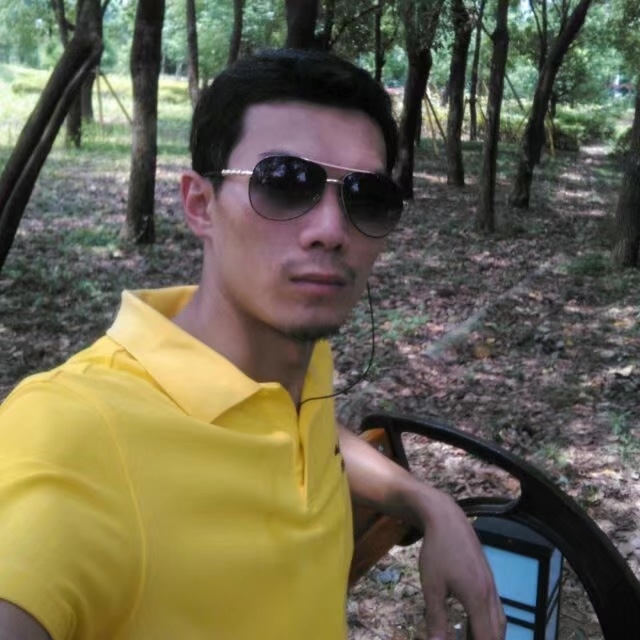 错把真心喂了狗的第二张照片--安溪婚介网