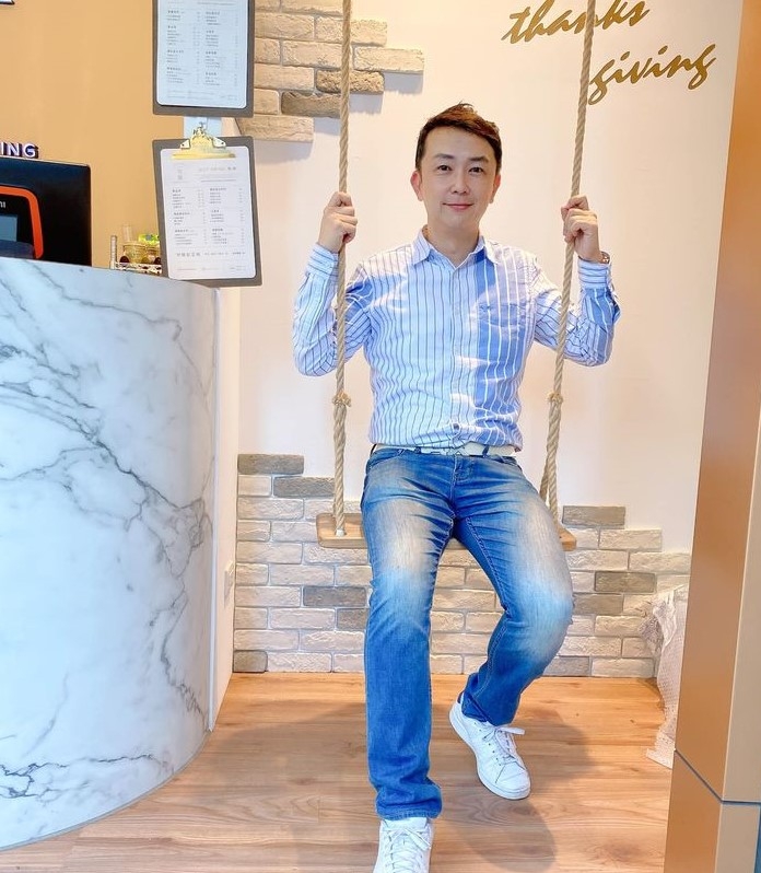 陈道明的第四张照片--安溪婚介网