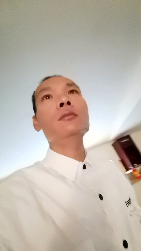 只影向谁去的第五张照片--安溪婚介网
