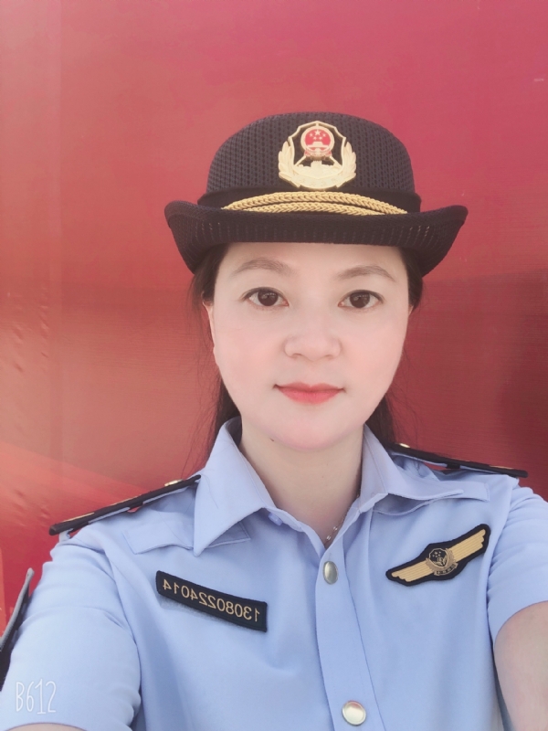 明明的第一张照片--安溪婚介网