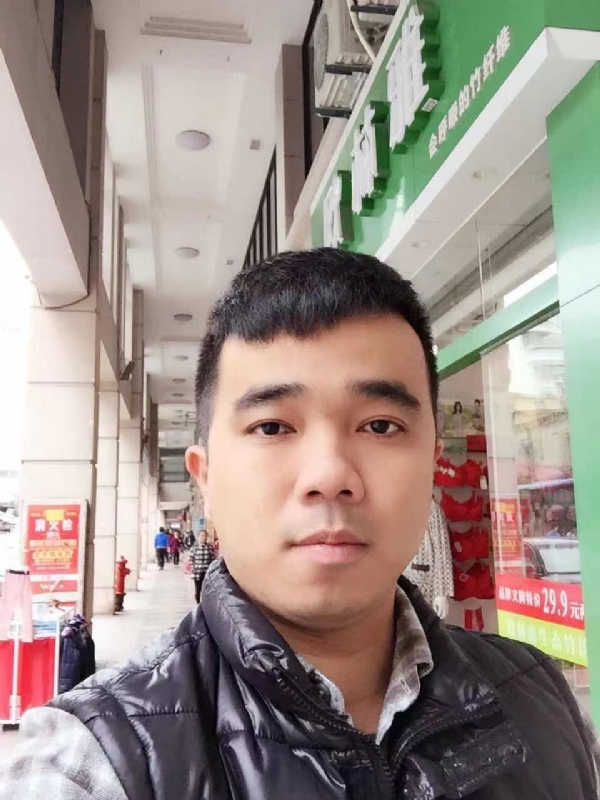 小小怪兽的第一张照片--安溪婚介网
