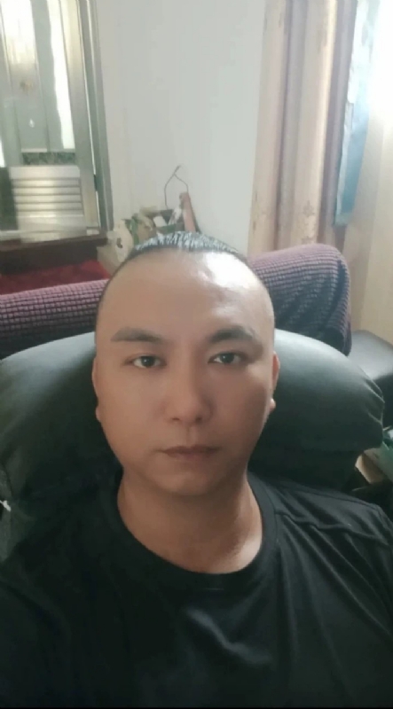 施逸森的第一张照片--安溪婚介网