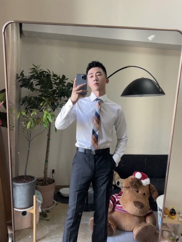 张浩的第一张照片--安溪婚介网