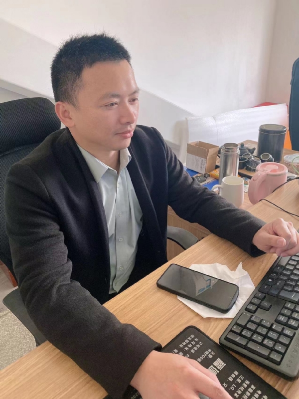 落叶知秋的第一张照片--安溪婚介网