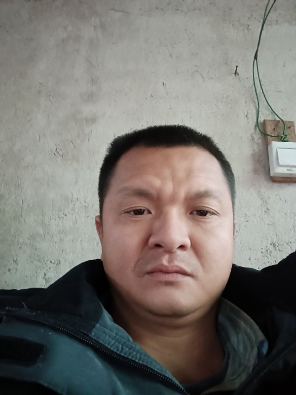 兰成龙的第二张照片--安溪婚介网