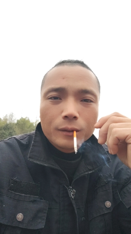 伯爵的第一张照片--安溪婚介网