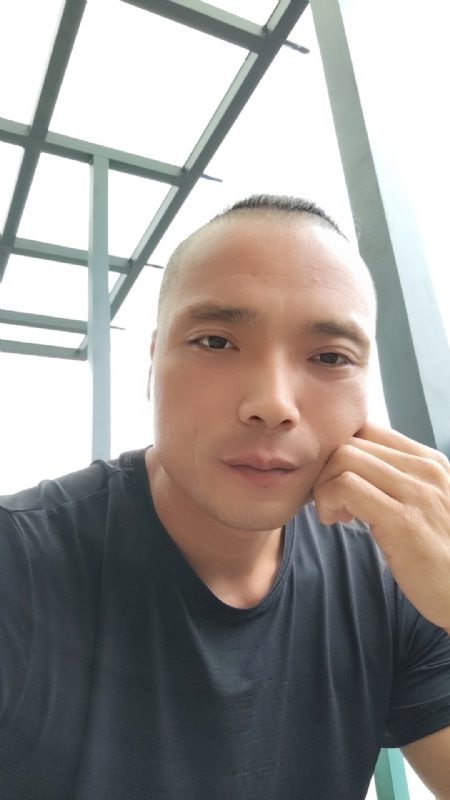 伯爵的第三张照片--安溪婚介网