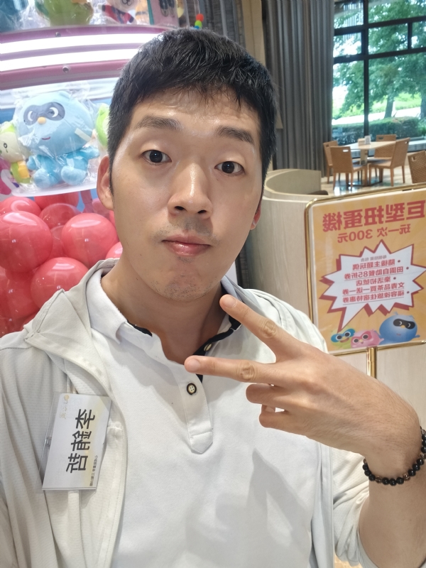 銪哲的第一张照片--安溪婚介网